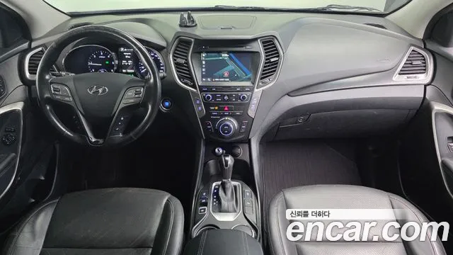 Hyundai Santa Fe — интерьер