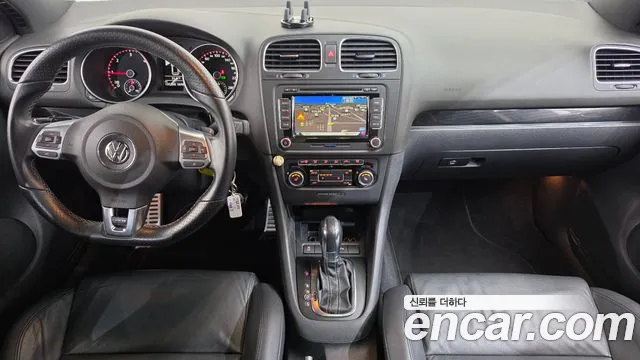 Volkswagen Golf — интерьер