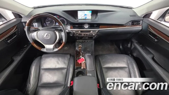 Lexus ES — интерьер