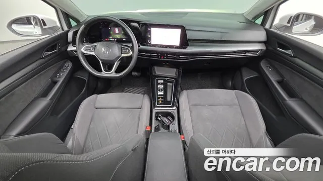 Volkswagen Golf — интерьер