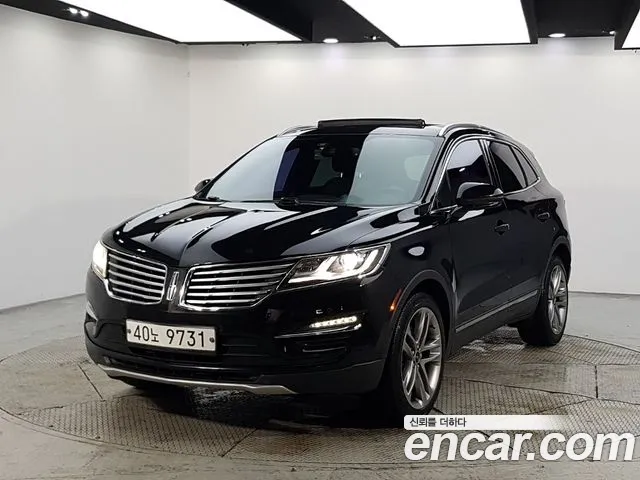 Lincoln MKC — экстерьер