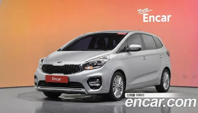 Kia Carens — экстерьер