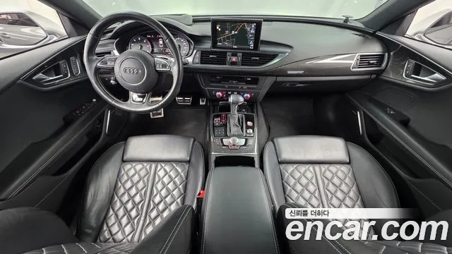 Audi S7 — интерьер