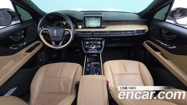 Lincoln Corsair — интерьер