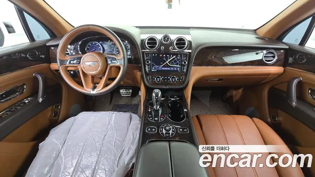 Bentley Bentayga — интерьер