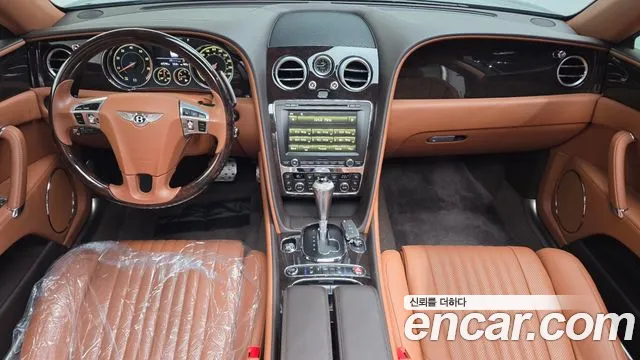 Bentley Flying Spur — интерьер