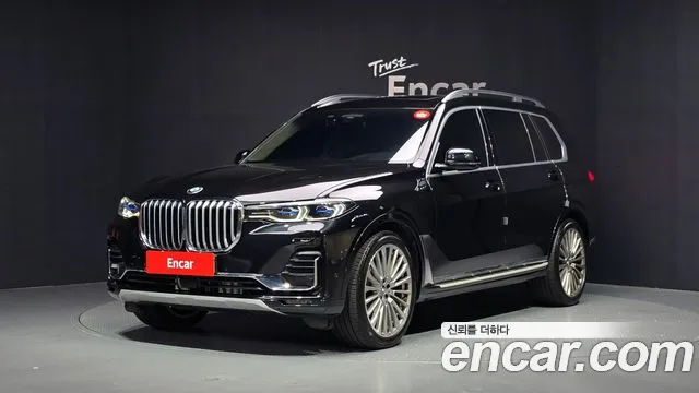 BMW X7 — экстерьер