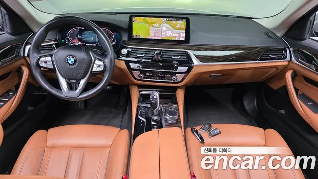 BMW 5 серия — интерьер