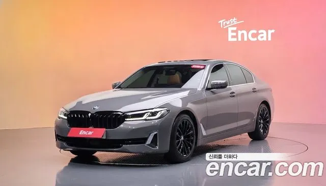 BMW 5 серия — экстерьер
