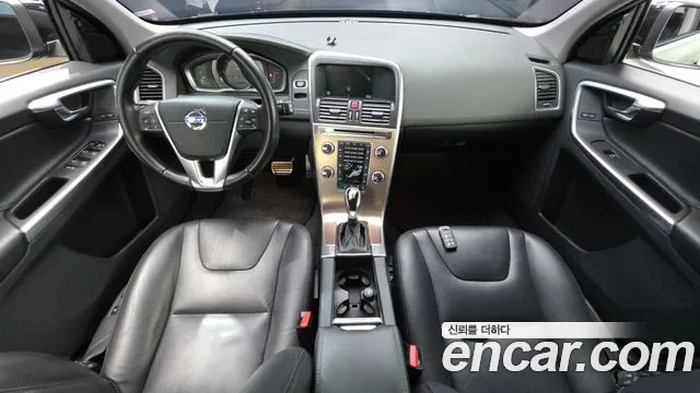 Volvo XC60 — интерьер