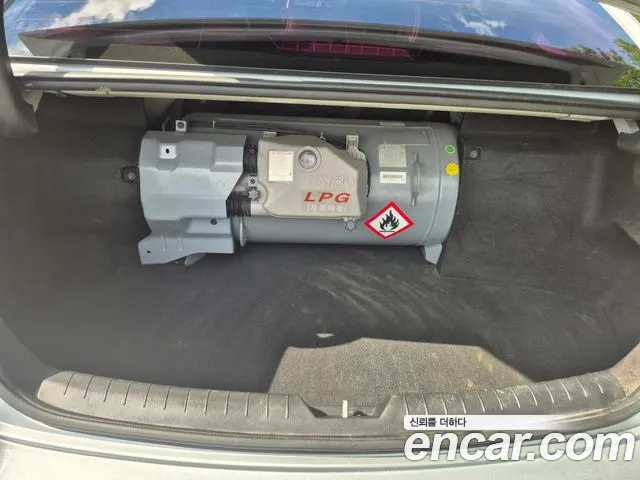 Hyundai Sonata — интерьер