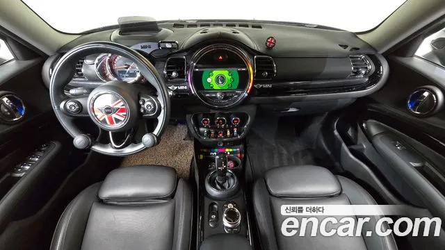MINI Clubman — интерьер