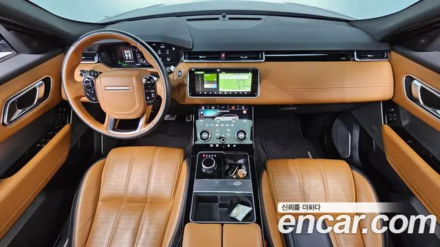 Land Rover Range Rover Velar — интерьер