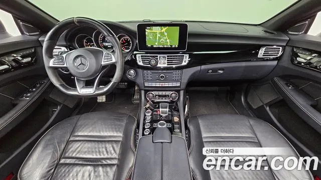 Mercedes-Benz CLS-класс — интерьер