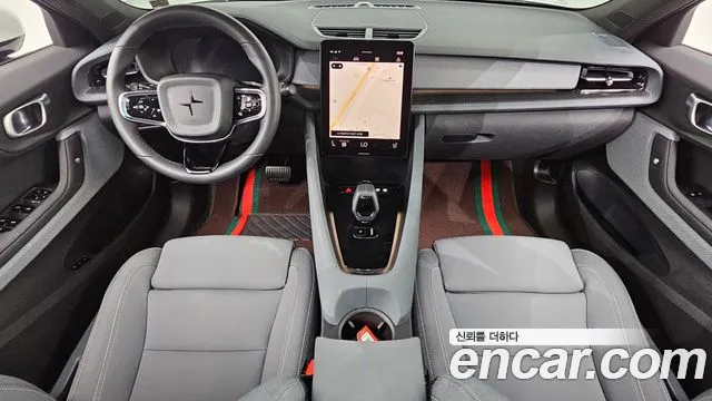 Polestar 2 — интерьер