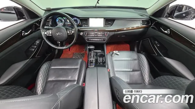 Kia K7 — интерьер