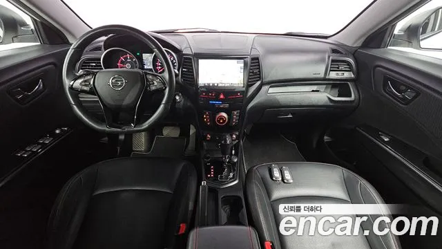KG Mobility Tivoli — интерьер