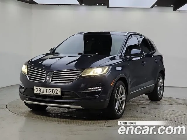 Lincoln MKC — экстерьер
