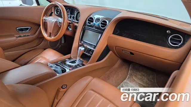 Bentley Continental — интерьер