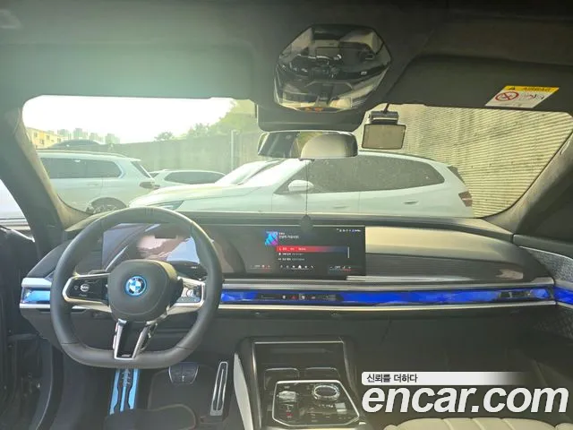 BMW i7 — интерьер
