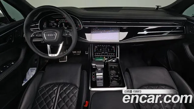 Audi SQ7 — интерьер