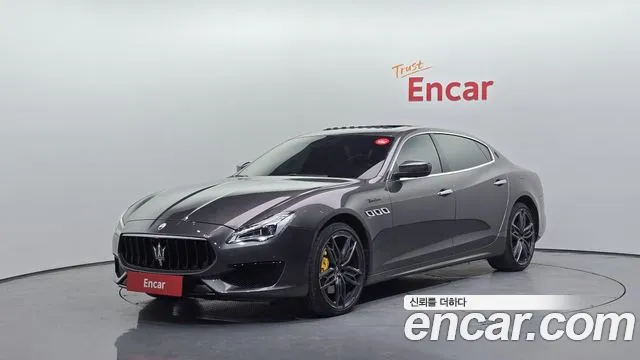 Maserati Quattroporte