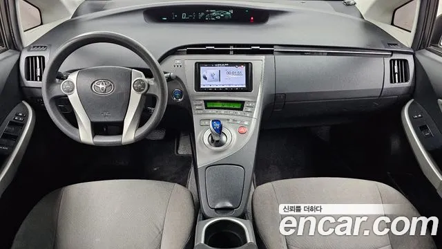 Toyota Prius — интерьер
