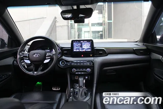 Hyundai Veloster — интерьер