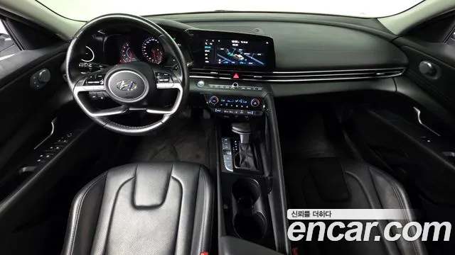 Hyundai Elantra — интерьер