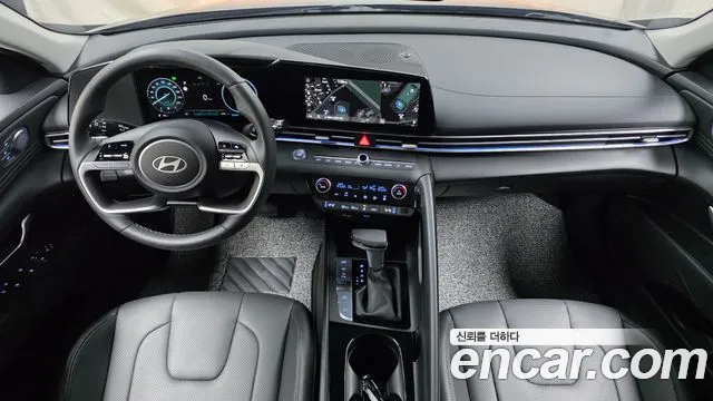Hyundai Elantra — интерьер