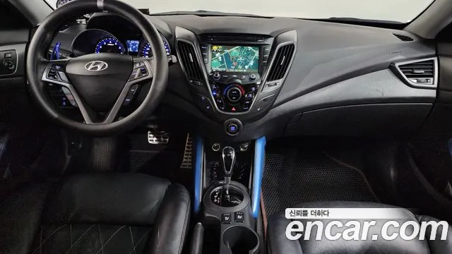 Hyundai Veloster — интерьер