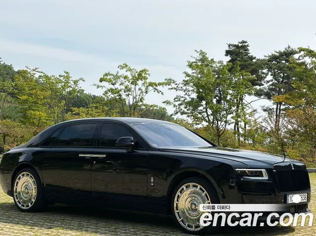 Rolls-Royce Ghost — экстерьер