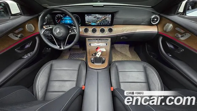 Mercedes-Benz E-класс — интерьер