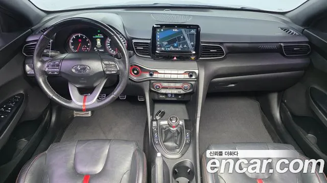 Hyundai Veloster — интерьер