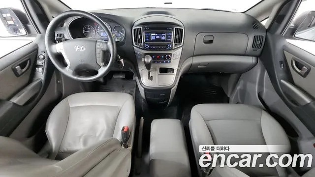 Hyundai Starex — интерьер