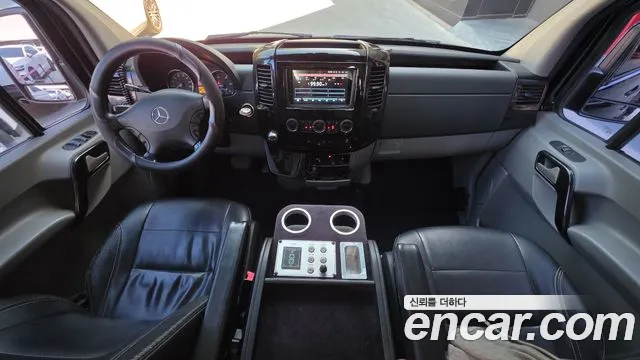 Mercedes-Benz Sprinter — интерьер