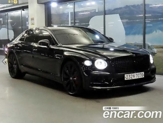 Bentley Flying Spur — экстерьер