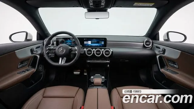 Mercedes-Benz CLA-класс — интерьер