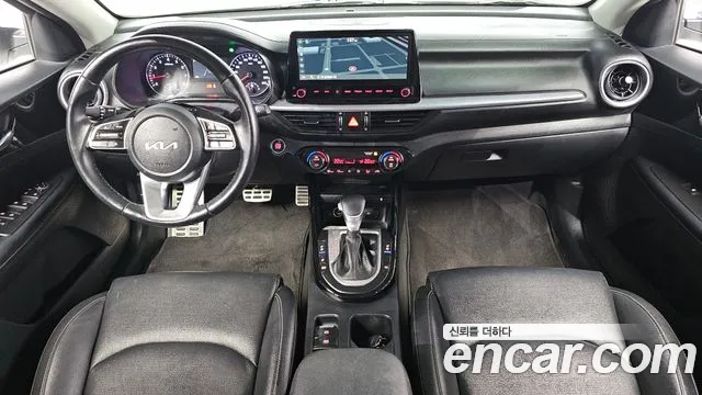 Kia K3 — интерьер
