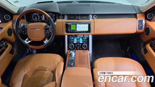 Land Rover Range Rover — интерьер
