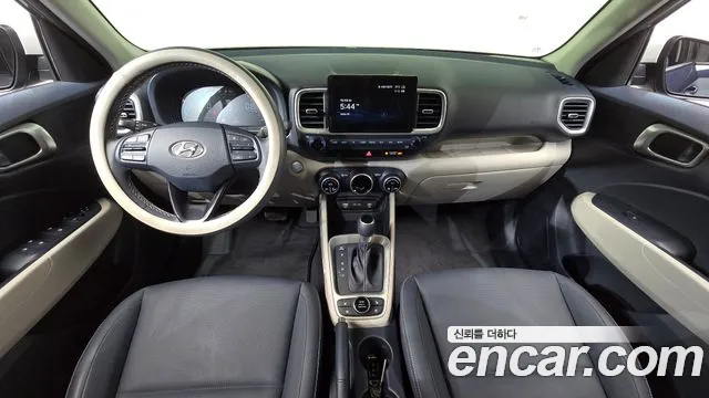 Hyundai Venue — интерьер