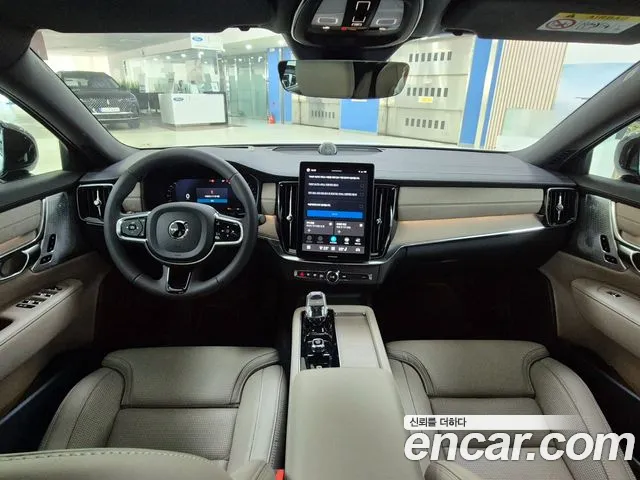 Volvo S90 — интерьер