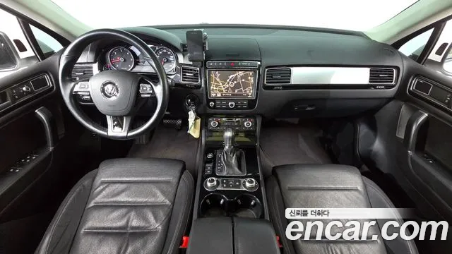 Volkswagen Touareg — интерьер