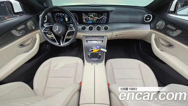 Mercedes-Benz E-класс — интерьер