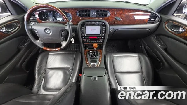Jaguar XJ-8 — интерьер