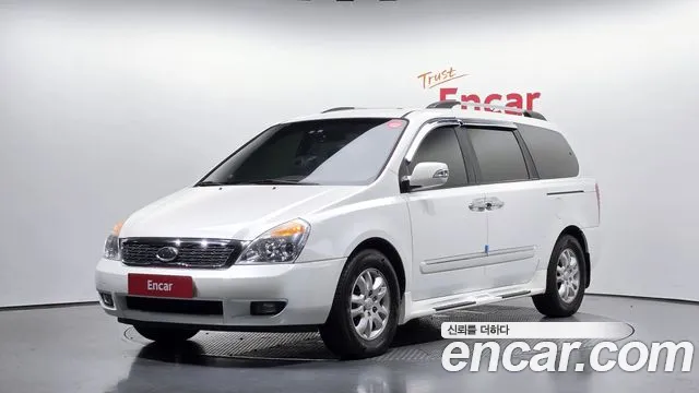 Kia Carnival — экстерьер