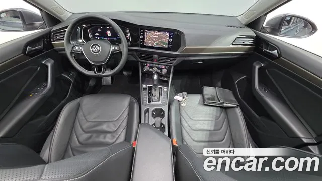 Volkswagen Jetta — интерьер