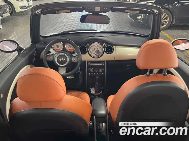 MINI Cooper Convertible — интерьер