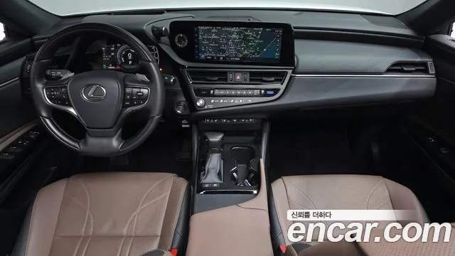 Lexus ES — интерьер