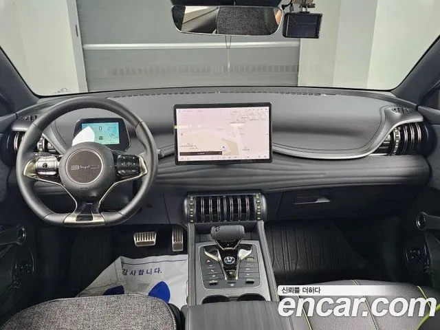 BYD Atto 3 — интерьер